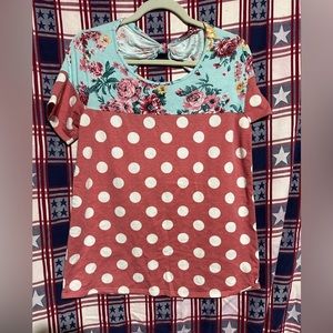 Size Large women’s boutique shirt